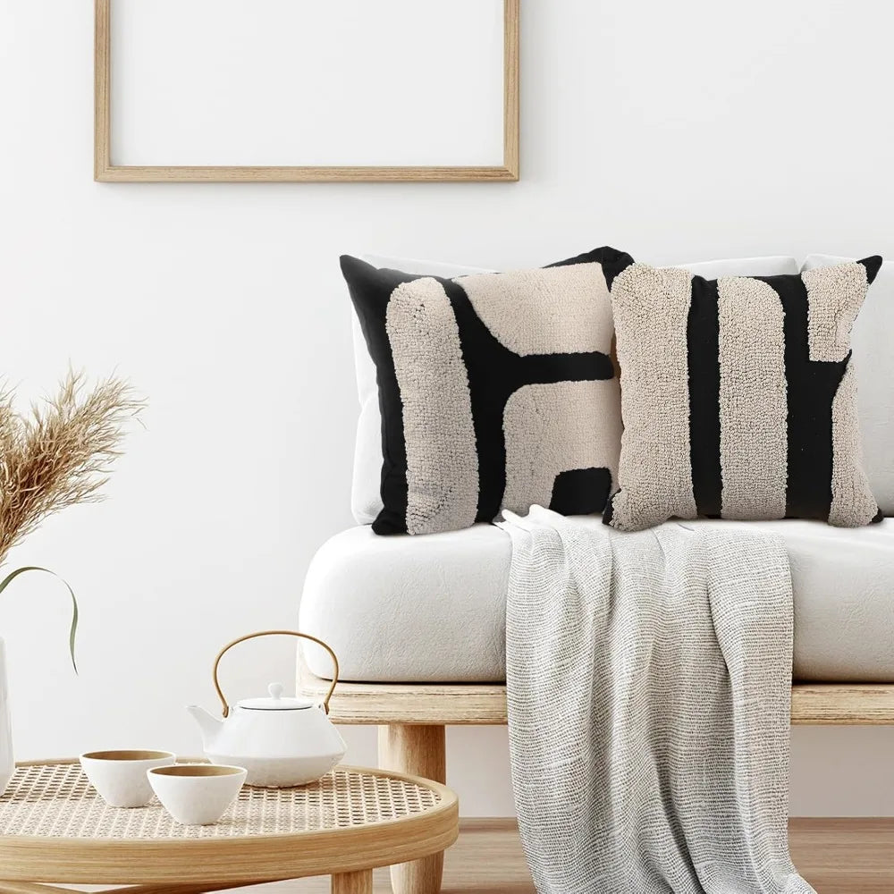 Thick black and white patterned pillow cover - Bohemian geometric pattern decorative pillow cover (18 x 18 inches, abstract pattern)